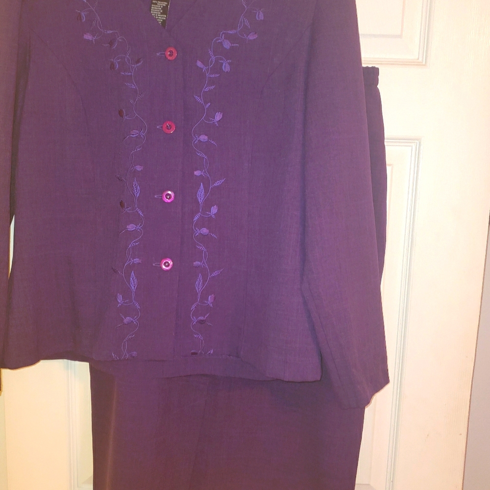 Purple skirt outfit